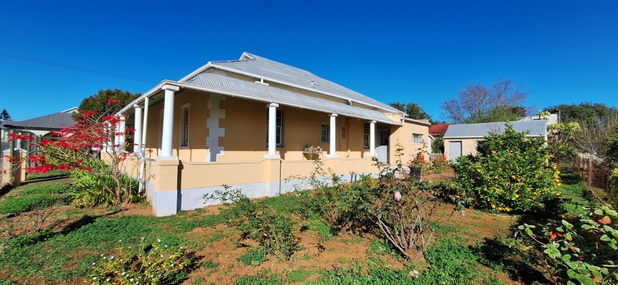 4 Bedroom Property for Sale in Riversdale Western Cape
